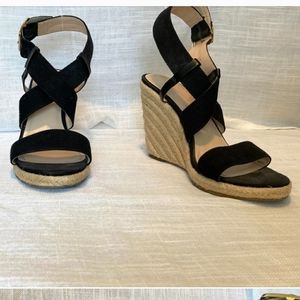 Banana Republic crisscross strap wedge's size 9 pre owned